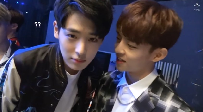 Byungchan_th's tweet photo. [TRANS] Victon Diary EP.03 #수빈 #병찬
ซูบินกำลังพูดเรื่องการมองกล้องในรายการว่าต้องมองยังไงดี
บยองชานบอกว่า ก็เขายังเป็นเด็กอยู่อ่ะครับ .. 🐰🐣 https://t.co/qGtvGxogvr
