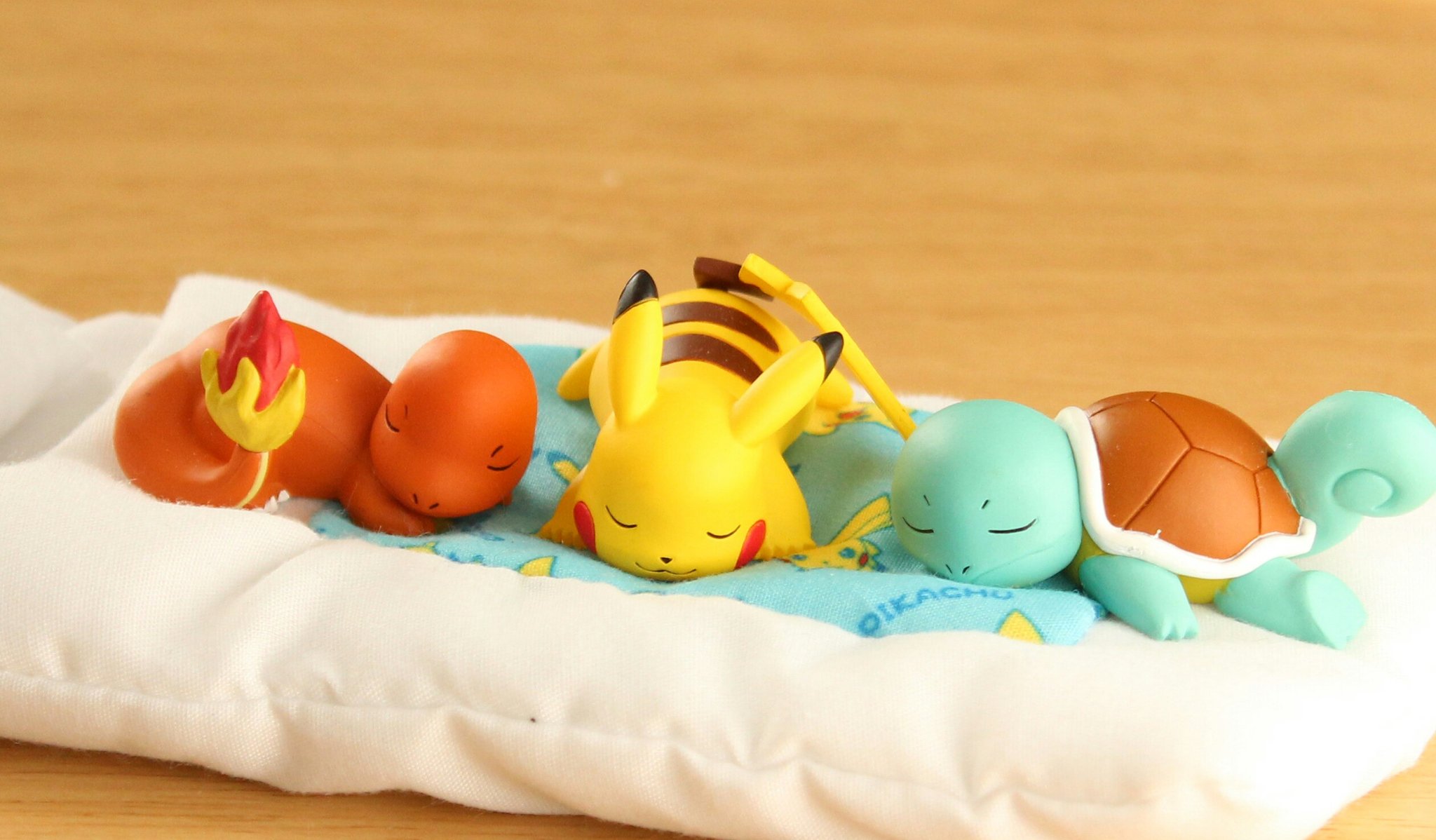 コメガネ Auf Twitter ポケモンおやすみフレンズをガチャガチャしてきた すよすよ寝ている姿かわいすぎる 日なたぼっこさせたらすごく気持ちよく寝ているようにみえてほっこり 更にピカチュウおふとんの上で寝かせたらまたこれも可愛くてほっこり コメガネ Auf Twitter ポケモンおやすみフレンズをガチャガチャしてきた すよすよ寝ている姿かわいすぎる 日なたぼっこさせたらすごく気持ちよく寝ているようにみえてほっこり 更にピカチュウおふとんの上で寝かせたらまたこれも可愛くてほっこり