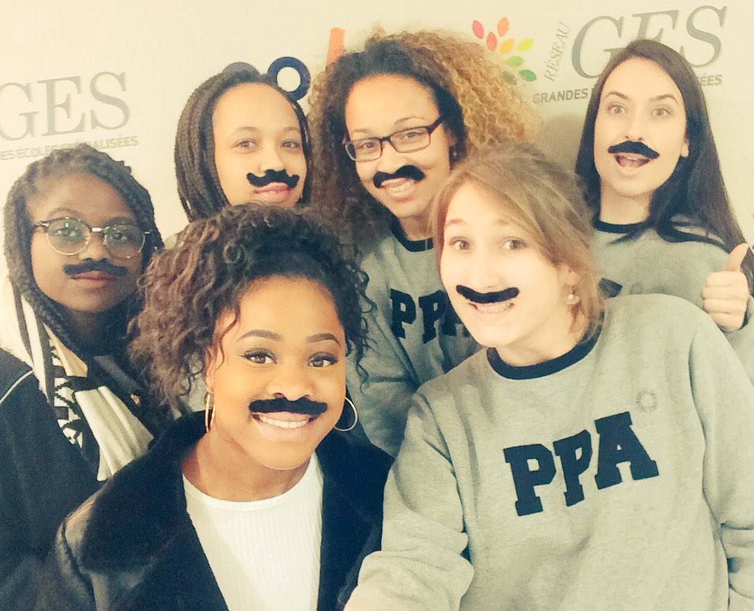 CactusB_event's tweet photo. Cactus Bleu participe à un #mannequinchallenge #movember avec notre Ecole @PPA_Alternance https://t.co/Cb49M7fIgX