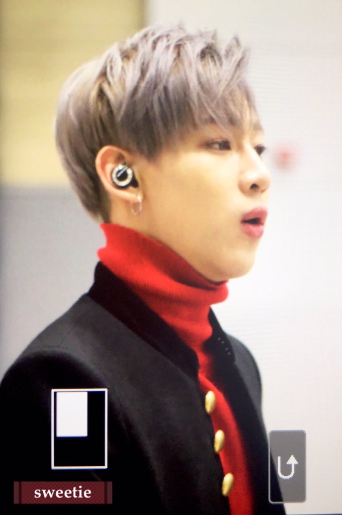 sweetie_bam's tweet photo. 161130 ICN @BamBam1A 
(  ๑ ơ ₃ ơ   )❤️💚
#GOT7 #갓세븐 #BamBam #뱀뱀 
진짜 너무서무 귀여웡 ㅠㅠㅠㅠㅠㅠㅠㅠㅠㅠ https://t.co/TE3JIuc0q3