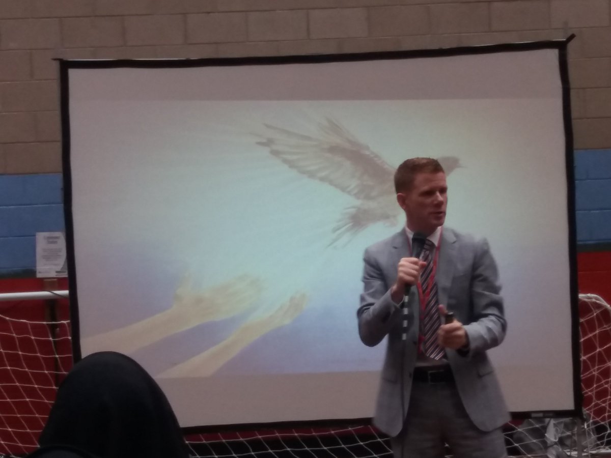 Dixons_Co's tweet photo. @iCanInspire Thank you Richard for inspiring our students today with your truly moving story of #selfbelief & I can attitude #RichardMcCann https://t.co/hi7tAbsmac