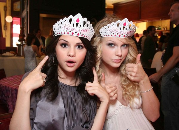 OfficialRCTI's tweet photo. ada apa dengan Taylor Swift dan Selena Gomez? https://t.co/AQlXRE8Udu https://t.co/opoKFesU1m
