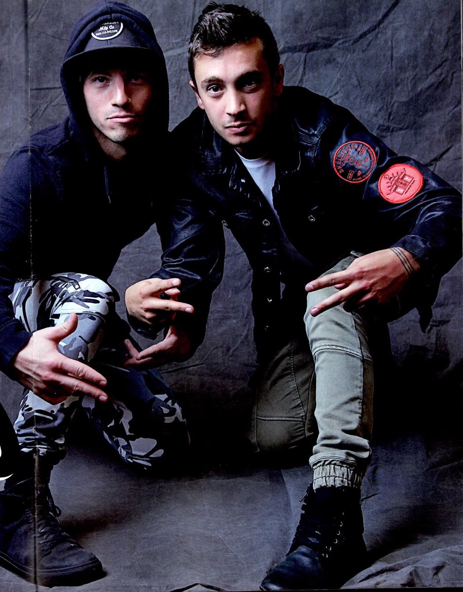 topupdated's tweet photo. Twenty One Pilots in the new Telehit magazine (via @brauherrera) https://t.co/qeWeC9qRH5
