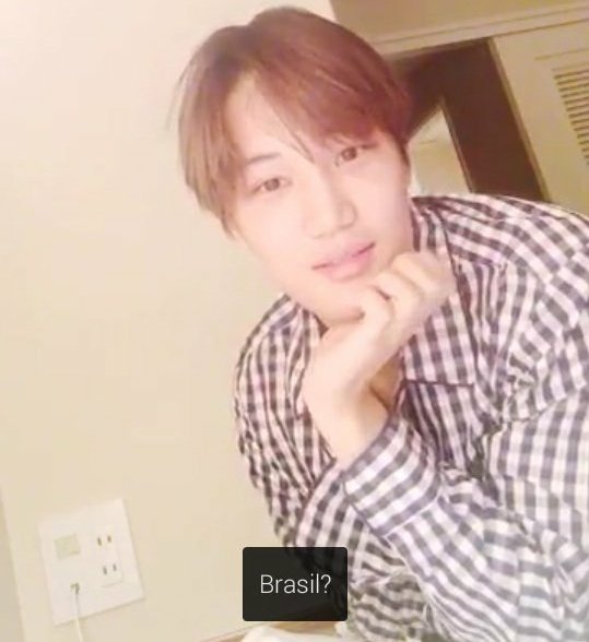minseokanalha's tweet photo. E o troféu de trouxa do ano vai para:

Exo-ls que se iludiram achando que ia ter show no br após essas frases https://t.co/63YTAPYoQh