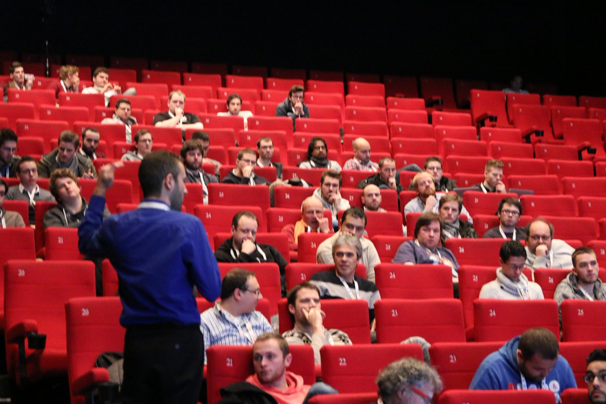 epo's tweet photo. DevDayBE was insanely great. Thanks to all who came to my Meteor session. Thanks again to the great @DevDayBE team. #DD2016 https://t.co/ptK4D8OcaA