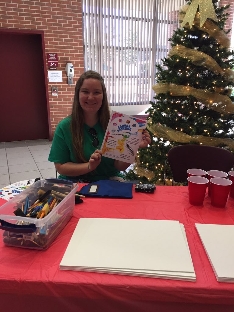 BahaiClubUAFS's tweet photo. Come by the Fireplace in the Campus center and paint a canvas! We have all the supplies just bring your creativity! #UAFS https://t.co/xuDxiqSBCn