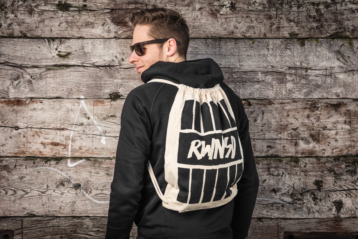 rewinside's tweet photo. 02.12.2016 - #REWIMERCH
Komplett Vegan, Organisch & voll Fairtrade!
RT & Favo gern gesehen! https://t.co/UzrpHuzwJn