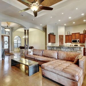 josiesquedesign's tweet photo. Just launched a lovely new #website for @KWUnitedGroup, Austin-area #realtors!  #NewAtJosiesque #realestate https://t.co/EEvNlcPox8 https://t.co/nrYPYPih66