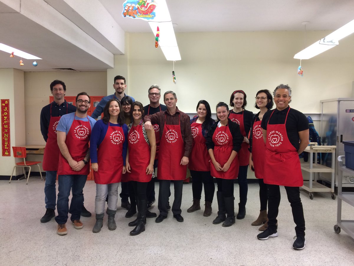Le_GMPT's tweet photo. L'équipe de @VideoMTL est là ce midi pour la distribution de repas aux enfants et une visite de nos installations. Bienvenu chez nous! 🍏📚💖 https://t.co/HHcjHnJFVT