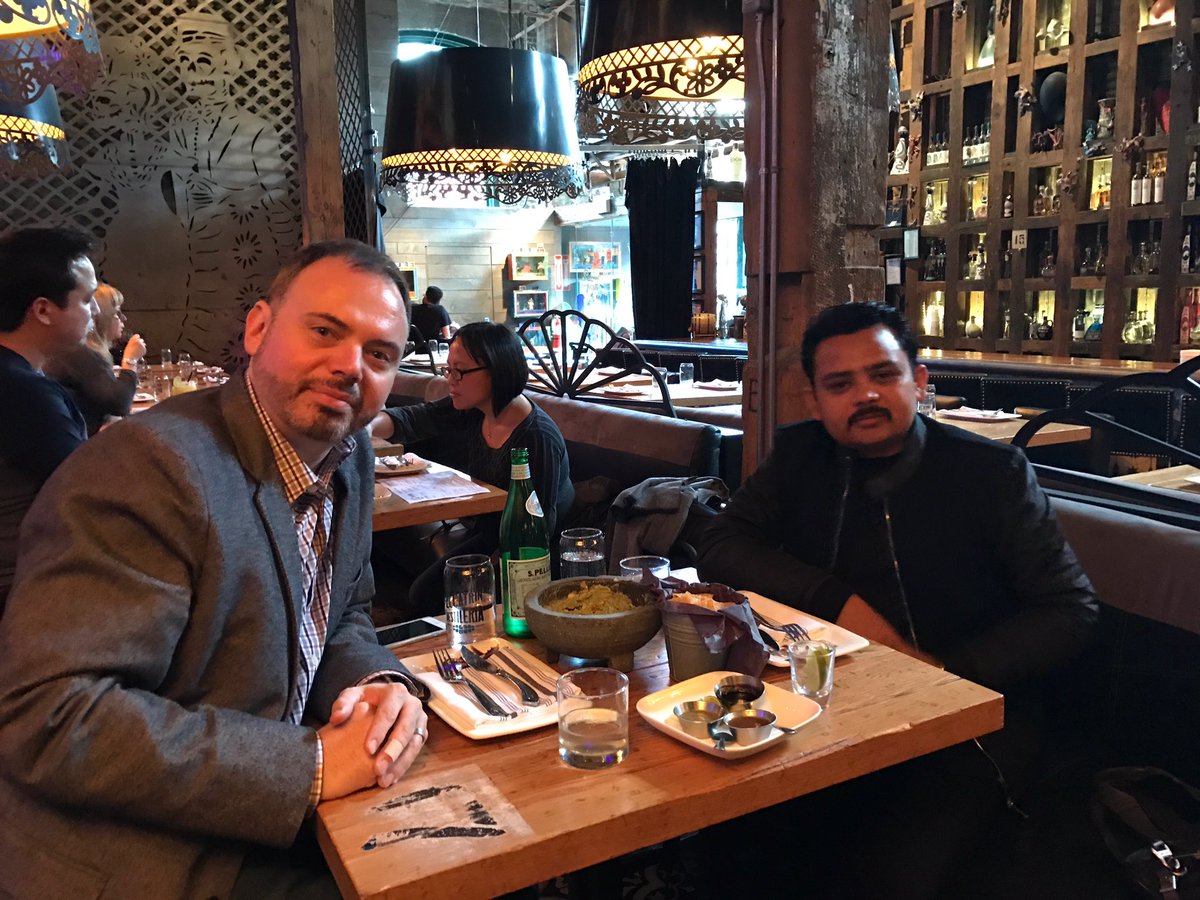 PivotalMedia's tweet photo. @elcatrinca with international man of mystery Vikas Kumar from @digitoonz @DigitoonzIndia India. Good food. https://t.co/M65SKJYjxS