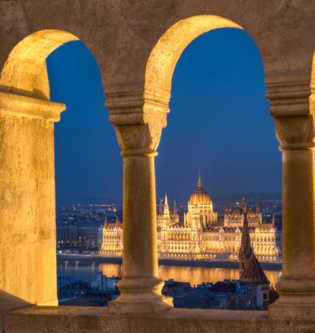 mediasilver's tweet photo. "El mundo es un libro, y aquellos que no viajan leen solo una página." San Agustín
(Hungría-Budapest)
#CreaTuAventura #Viajes https://t.co/1HK2YcsNUn