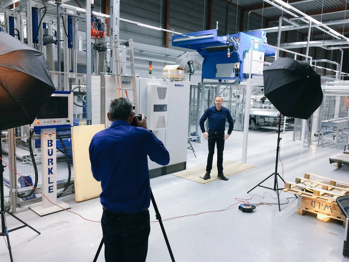 Gisteren gefotografeerd op locatie Montessori College Nijmegen en vandaag de medewerkers achter de deuren van REINÆRDT! Er volgt snel meer.