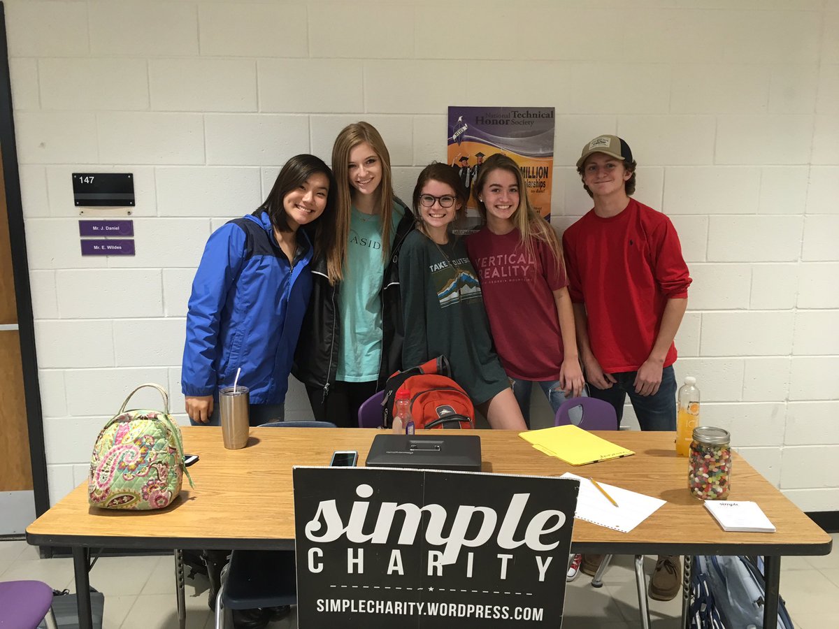nfsimplecharity's tweet photo. come see us at lunch and donate to guess for our jellybean contest!! the winner gets a free t shirt and the jellybeans!! https://t.co/YigkP7Q5dh