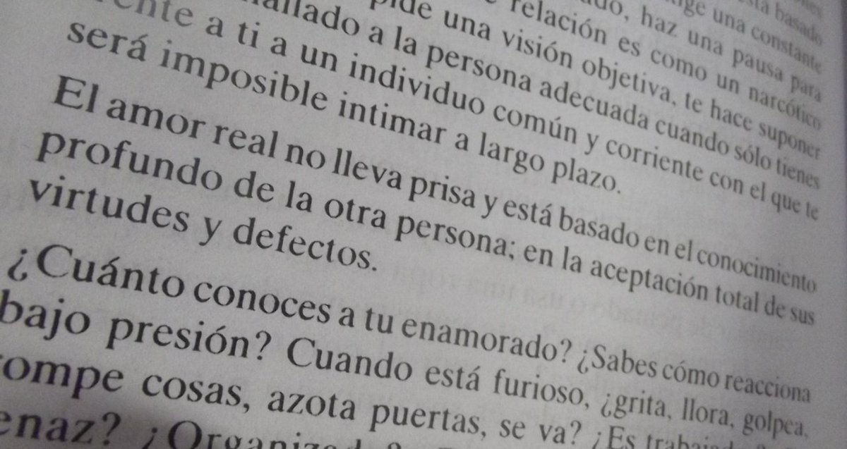 CafeParaLeer's tweet photo. "El amor real no lleva prisa y está basado en el conocimiento profundo de la otra persona..." https://t.co/ddhghFDWAj