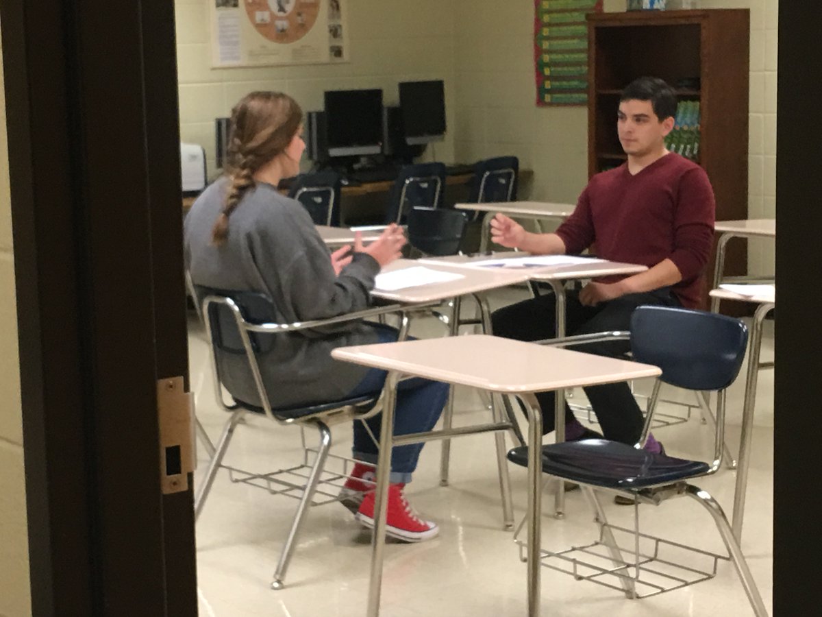 SequoyahDECA's tweet photo. Thanks to the Young Professionals of Woodstock for coming to help Sequoyah HS DECA students prepare for competition!!  @shsacademics #YPOW https://t.co/wVDCdSJiqO