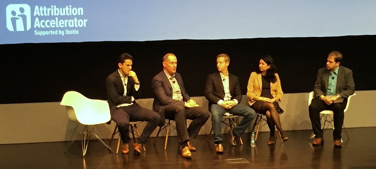 ispottv's tweet photo. "If you don't have data, you're just flying blind. But if you have it, you can & should make changes." #NextGenDataModels #Attribution2016 https://t.co/bCbzfybdNi