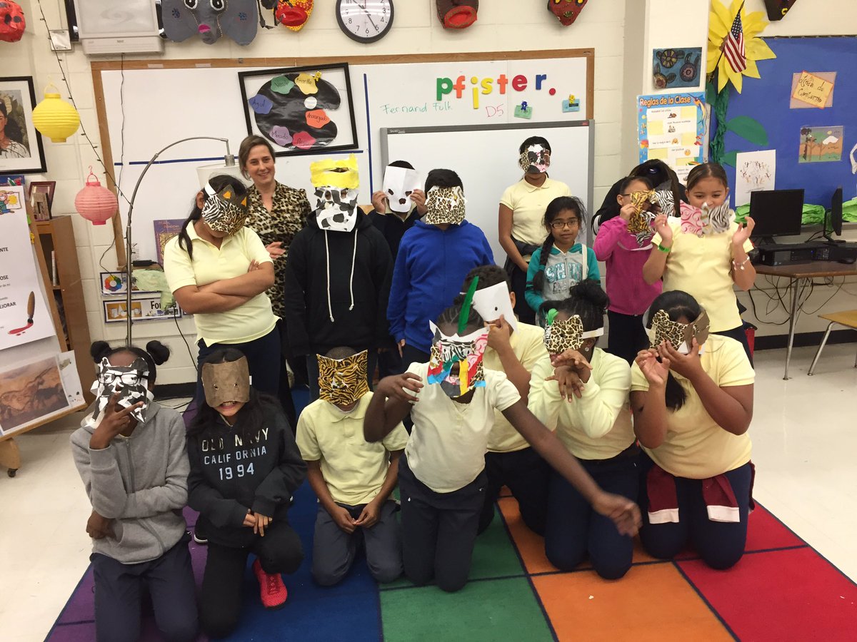 NathanPalkovitz's tweet photo. Thanks Yolanda Chetwyn for helping 5th grade get creative with mask making! @LewisBeeNews @RedClaySchools https://t.co/RoiP9WiYEd
