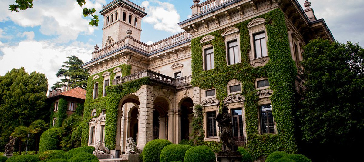 Anche #Cernobbio è <a href="/CittaBalocchi/">Città dei Balocchi Lake Como Cernobbio</a> 🎅🏼 Sab 3 e Dom 4 si parte da <a href="/VillaErba/">Villa Erba</a> e #VillaBernasconi. Scopri il calendario➡️cittadeibalocchi.it/speaker/natale…