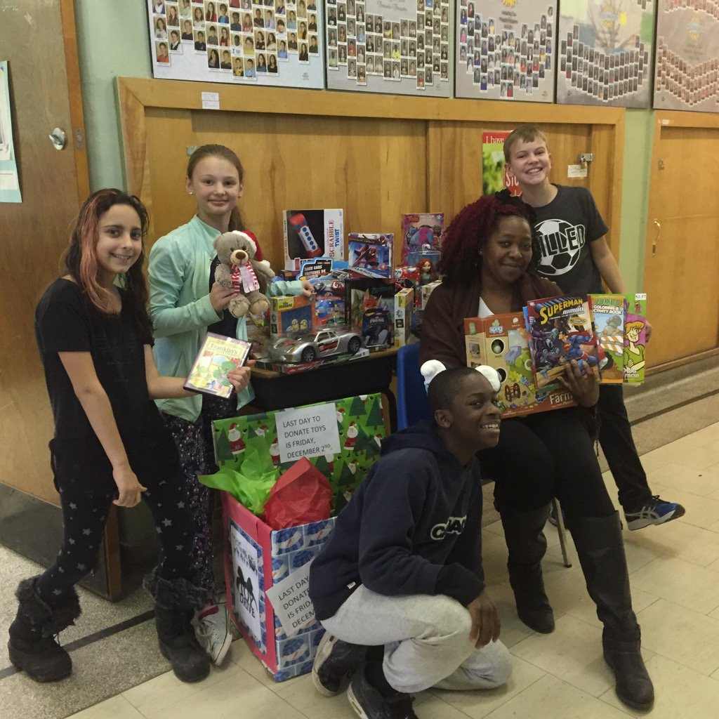 CarmenNicolas1's tweet photo. Collecting toys for the Tea Toy Event! Please drop new toys to the office. We are collecting until tomorrow! https://t.co/9yLfyToecy