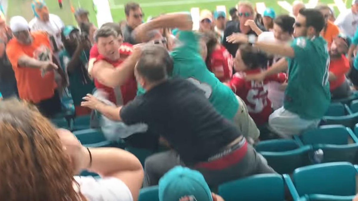 The @MiamiDolphins pull season tickets from fans involved in brawl. WATCH VIDEO bit.ly/2fLq4ec https://t.co/2BfHDAcR67