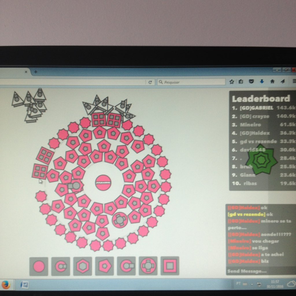 GabrielRosalin7's tweet photo. #Bloble.io Em primeiro com essa base! https://t.co/7rsMqvdScD