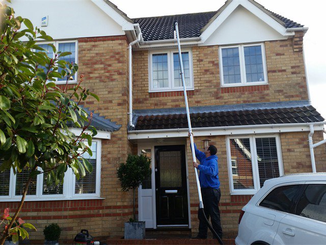 trustedquality's tweet image. ALERT!!!! Its time to get your gutters vacuumed out, the leaves have fallen,  prevent blockages and rain water overflowing into your eaves.
