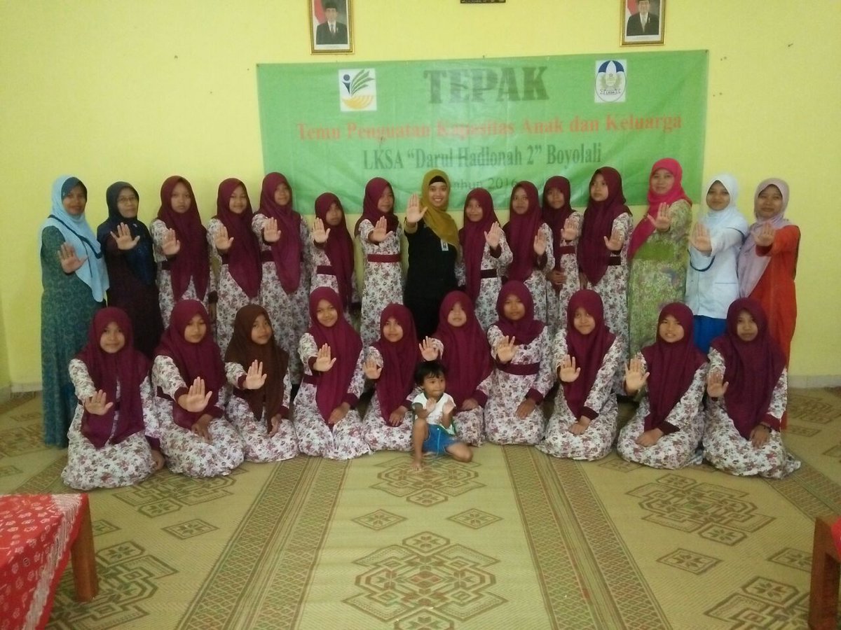 BlogPeksos's tweet image. Tepak oleh temen2 sakti peksos jawa tengah @dinsosjateng @IPSPIndonesia @rudyapriyantono @ain_fahmi @KemensosRI