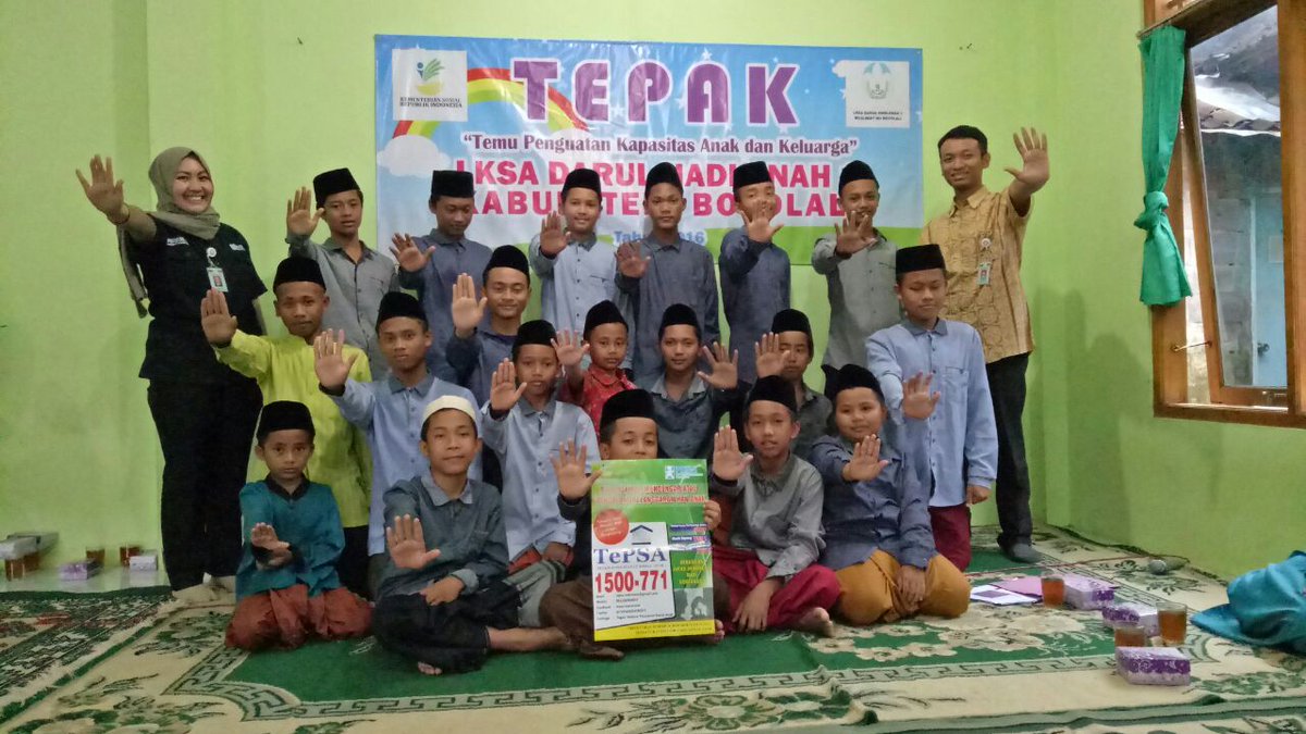 BlogPeksos's tweet image. Tepak oleh temen2 sakti peksos jawa tengah @dinsosjateng @IPSPIndonesia @rudyapriyantono @ain_fahmi @KemensosRI