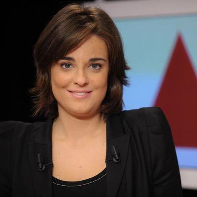 publicsenat's tweet photo. [INTERVIEW]: Délit d’entrave à l’#IVG.

@OrianeMancini reçoit @CarolineRoux1 à 16h45 dans #Senat360. https://t.co/IyDWelECuE
