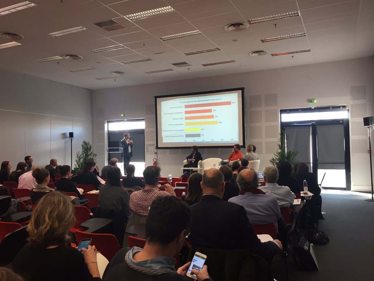 Dernière conférence de la journée sur le "le vin à l'ère de la communication digitale et du packaging connecté" #VinitechSifel #Vinipack