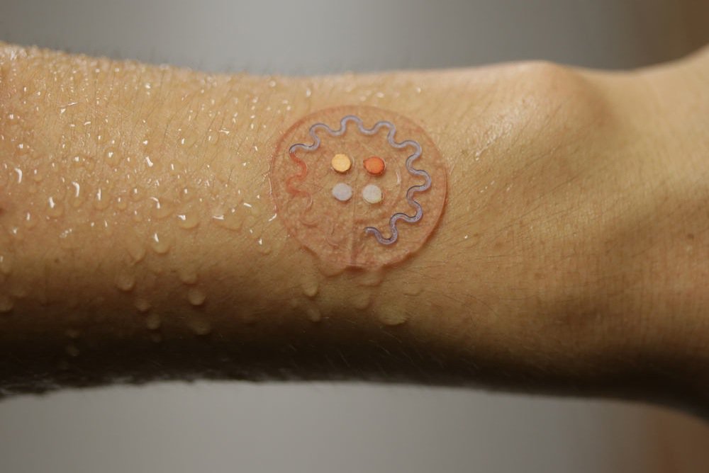 Stick on patch monitors your hydration level trib.al/n0cS472