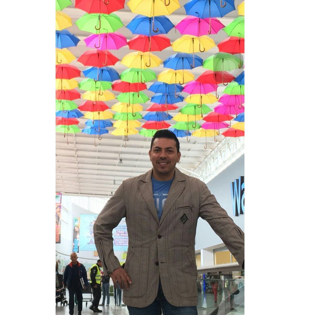 Mi mejor dia?HOY.Tengo Vida, Salud, Trabajo, Familia.GRACIAS DIOS.....Por tus Bendiciones #Rikaband de #mariomolinares #GlobalArtistasInter.