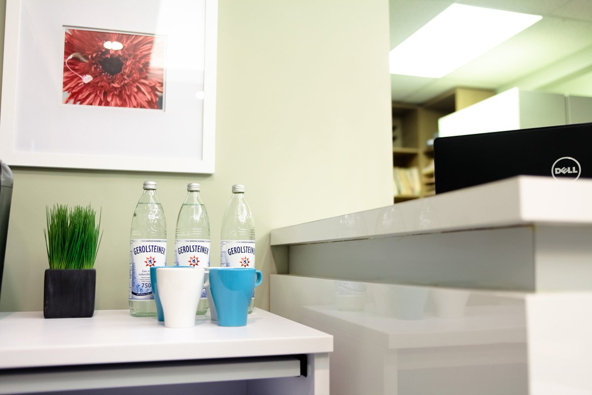 How inspiring is your office space?  #loveyourworkspace #yeginteriordesign