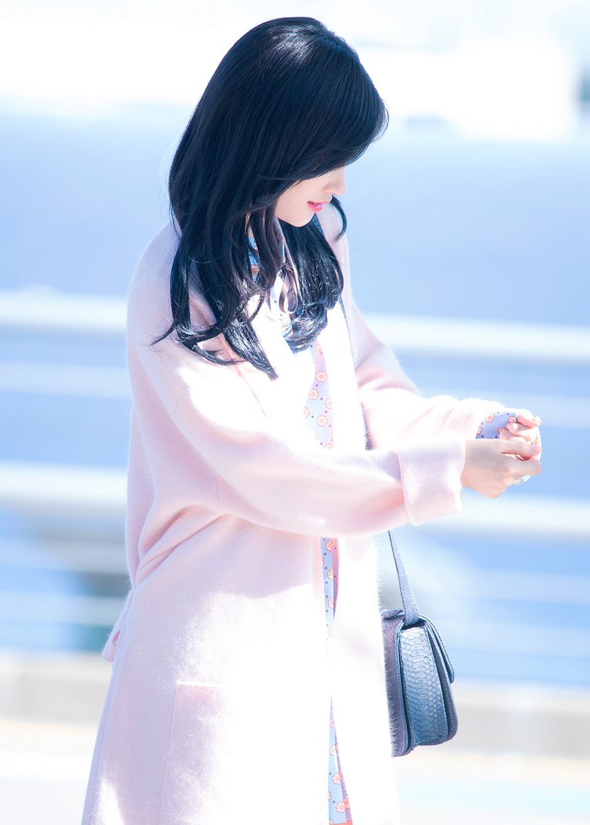 Ilikeit1201's tweet photo. #HAPPYCHAEYEONDAY
채연이의 20번째 생일을 축하합니다!
채연아 네가 걷는 길을 항상 응원할게 :D https://t.co/yzmpI7fPHG