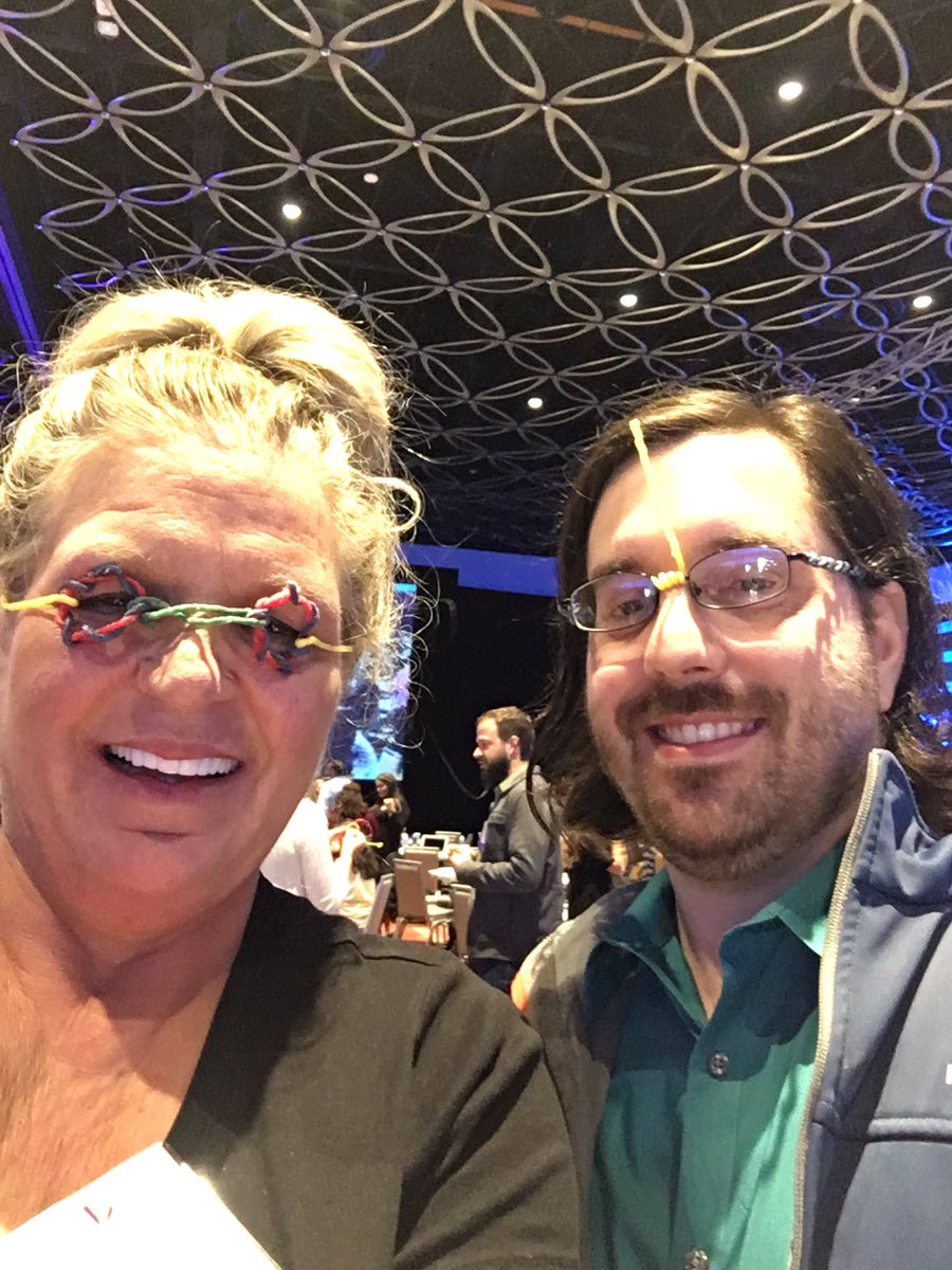 GinaSpencer2's tweet photo. #thinkplaygo Great time at @lead4ward think conference, fun selfie with Colin from @eduphoria https://t.co/5xrx9xTWn4
