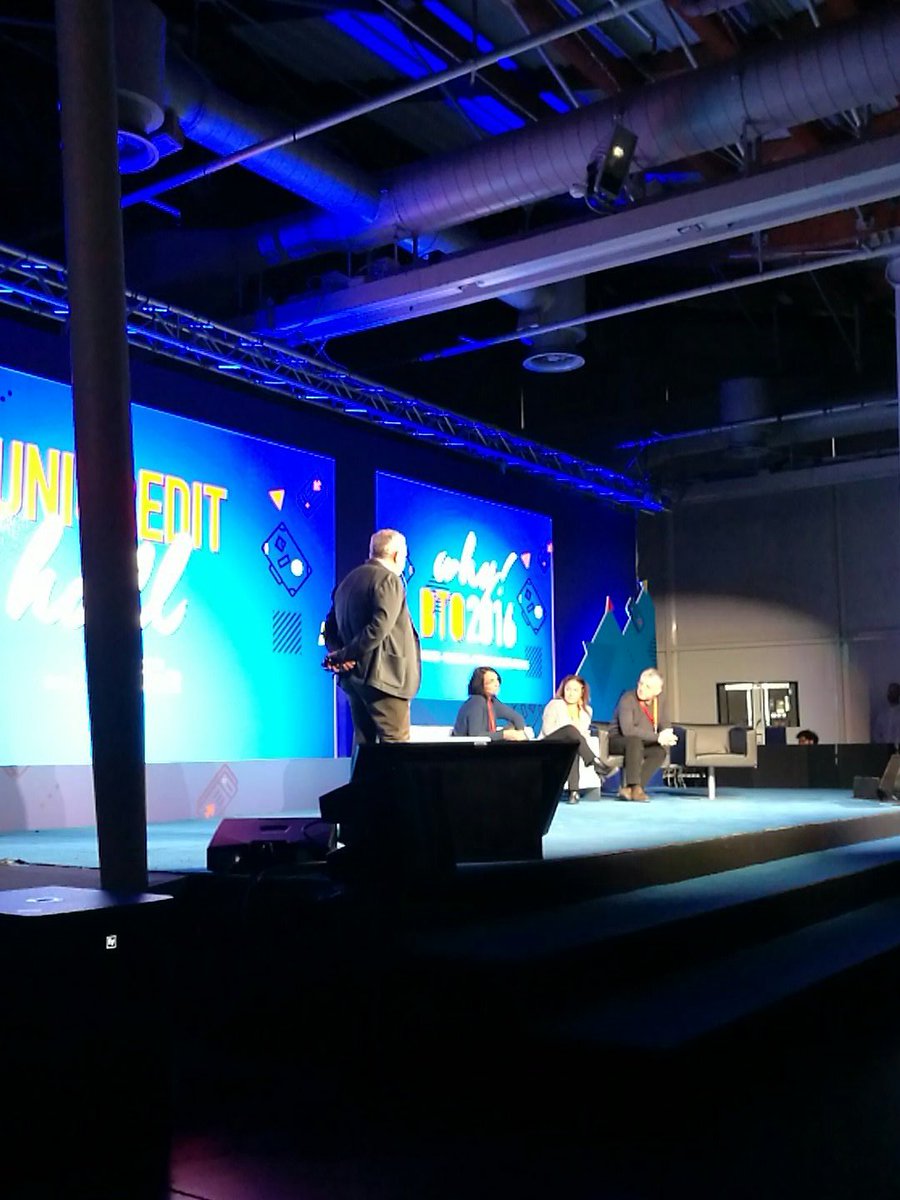 BTO_travel's tweet photo. Smart vuol dire solo digitale o digitalizzato? @rudi51 @ilacopperfild @MappiNa1 @graziaconcilio @MarcoPiastra #bto2016 https://t.co/OKt8hZJQ17