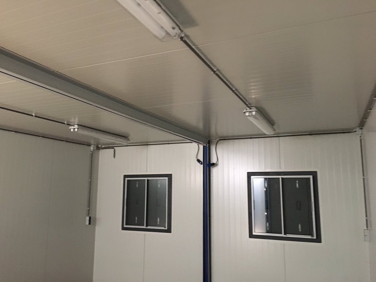 dtc_bv's tweet photo. Mooie garagebox! https://t.co/XlIiUZiWnf