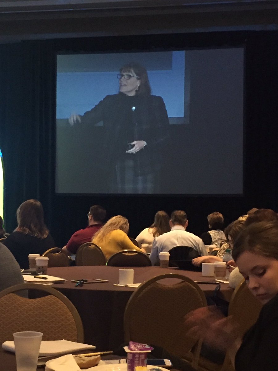 deborahscheeetz's tweet photo. #Culture ?-how have u demonstrated the mission of your hospital this week? Lyn Ketelsen @HCAhealthcare #studercon2016 https://t.co/7qJNbIOVL7