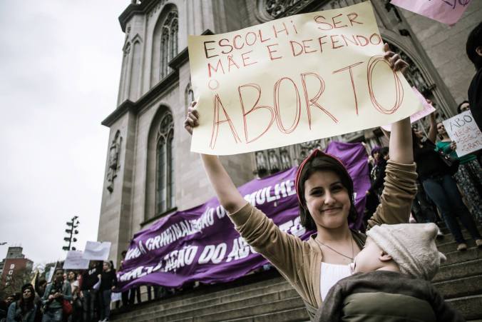 MidiaNINJA's tweet photo. A legalização não é para que aconteçam mais abortos, mas para que menos mulheres morram #AbortoSim #AbortoNão

Leia: https://t.co/rBIjllVvjr https://t.co/By7le9SA9u