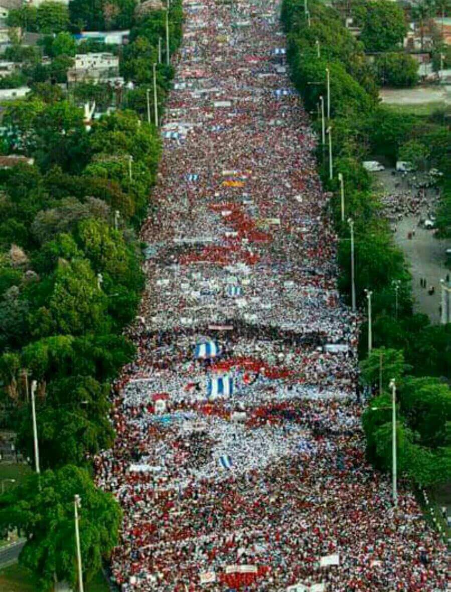 IvanCepedaCast's tweet photo. En La Habana el "hasta siempre, Fidel": https://t.co/PeZ5YOf8Er