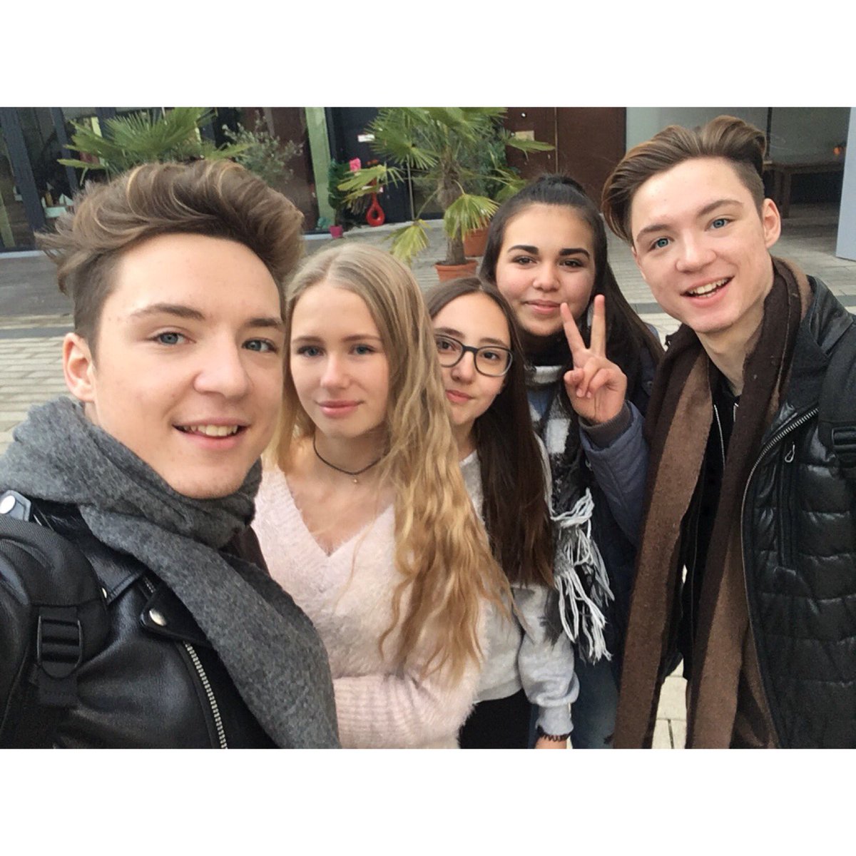 snnytj's tweet photo. @LochisHeiko @dielochis könnt ihr bitte das Bild auf Instagram liken? Würden uns so freuen 😍😍😊 https://t.co/AXhnoYKJwn