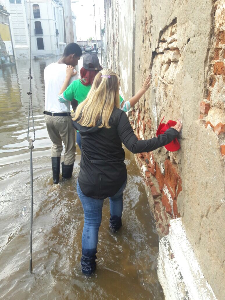 SienteLosHechos's tweet photo. @VicePatrulleras desplegadas atendiendo afectaciones por #Lluvia en sectores de #PuertoCabello #SomosChavezYFidel https://t.co/FSvDq3pCVS