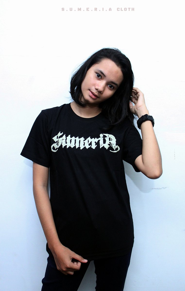 SumeriaCloth's tweet photo. Sumeria Tees
code : Logo 3
Colour : Black 
size ; S,M,L,XL
catton combat 30soft
price : 110.000 https://t.co/cGH5Im6LVM