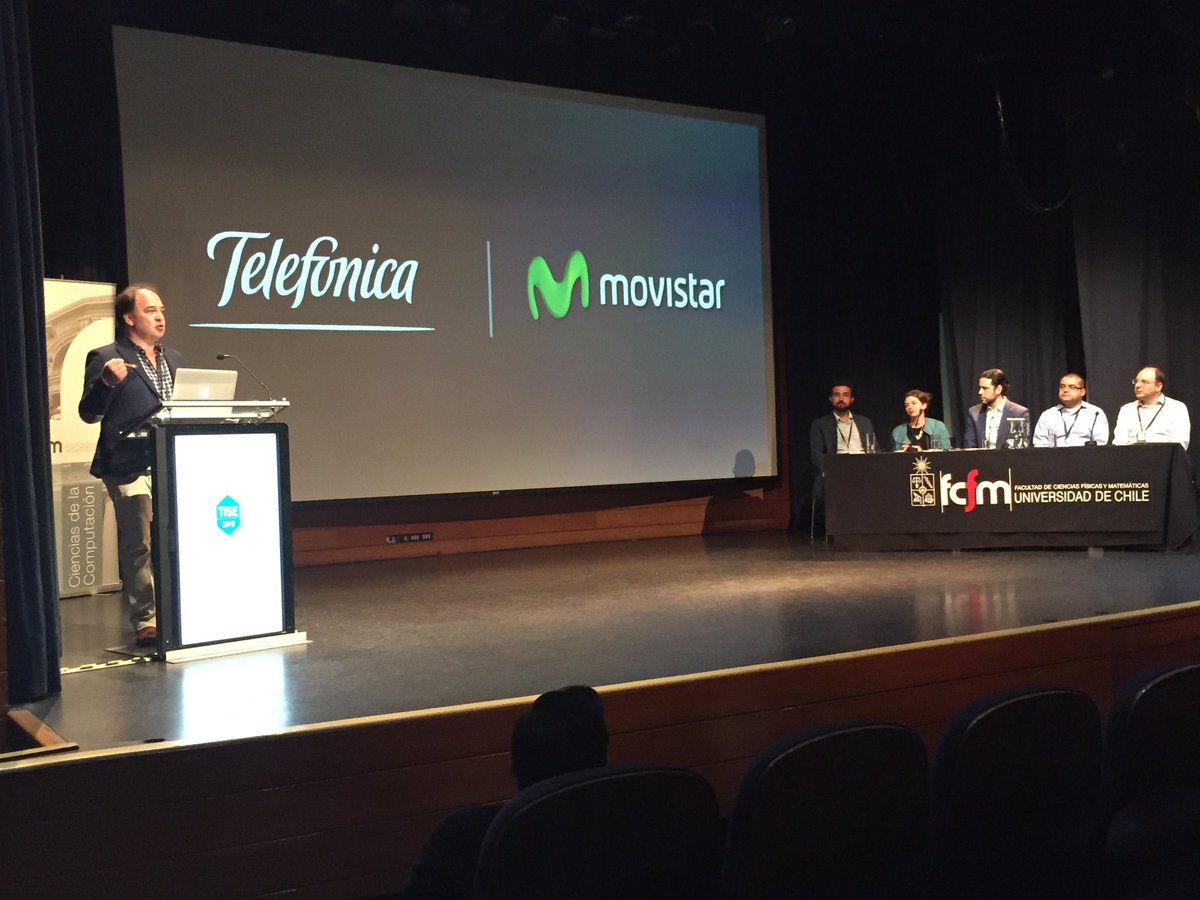 cdkloos's tweet photo. Comienza la mesa redonda de @moocmaker en #TISE2016 con @calahoy @marimar_ps @rocaelh @gusramir y Antonio M Teixeira https://t.co/43ojT9fwo6