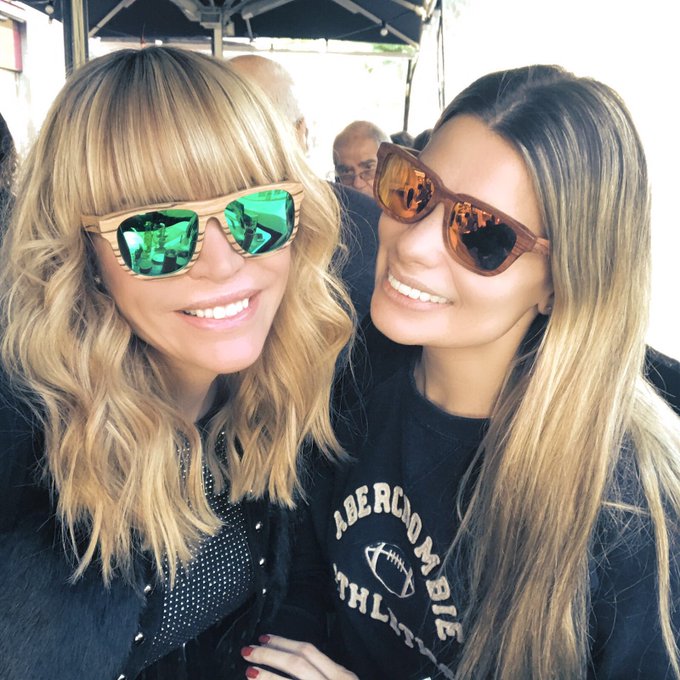 Reencuentros!!! Hoy comida con @soniamadoc 😘 https://t.co/SFrKanXwcn<a class="tags" target="_blank" title="On Twitter" href="/?out=eyJ0eXAiOiJKV1QiLCJhbGciOiJIUzUxMiJ9.eyJpYXQiOjE3MjMwMjgyMDEsImlzcyI6InR3cG9ybnN0YXJzLmNvbSIsIm5iZiI6MTcyMzAyODIwMSwiZXhwIjoxNzU0NTY0MjAxLCJyZWRpcmVjdF91cmwiOiJodHRwczovL3R3aXR0ZXIuY29tL3NvbmlhbWFkb2MifQ.chj8byW6_jTPflsIS3wQ9DuRIQKhI7hziDRYkt4XcIi3nbqhVl5M8b3ib3Pe2nEN7HV7fZPAP3BKwBODg5cmfA">@soniamadoc</a><a href="/tag/martina"class="tags"><span>#martina</span></a>