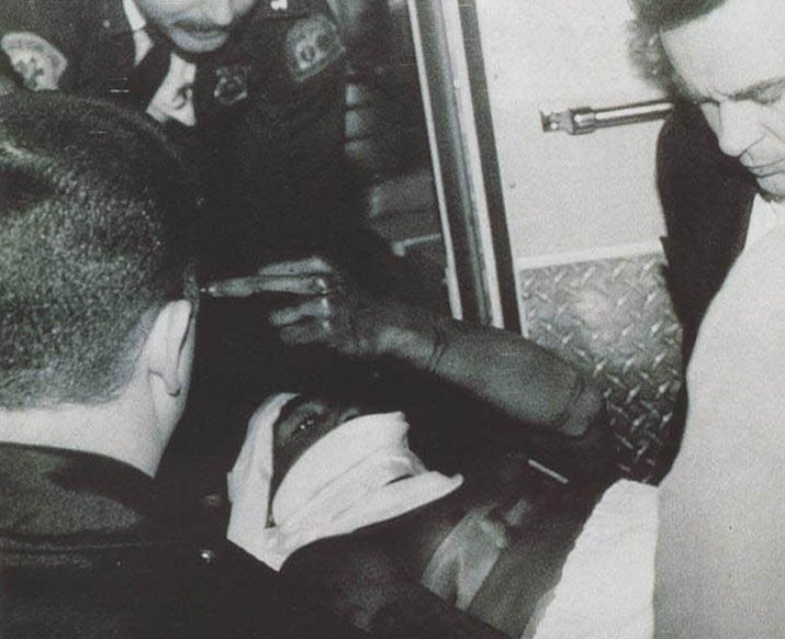 DatPiff's tweet photo. 22 years ago today, @2pac was robbed and shot 5 times at @QuadStudios. https://t.co/9xpRH7iMf6