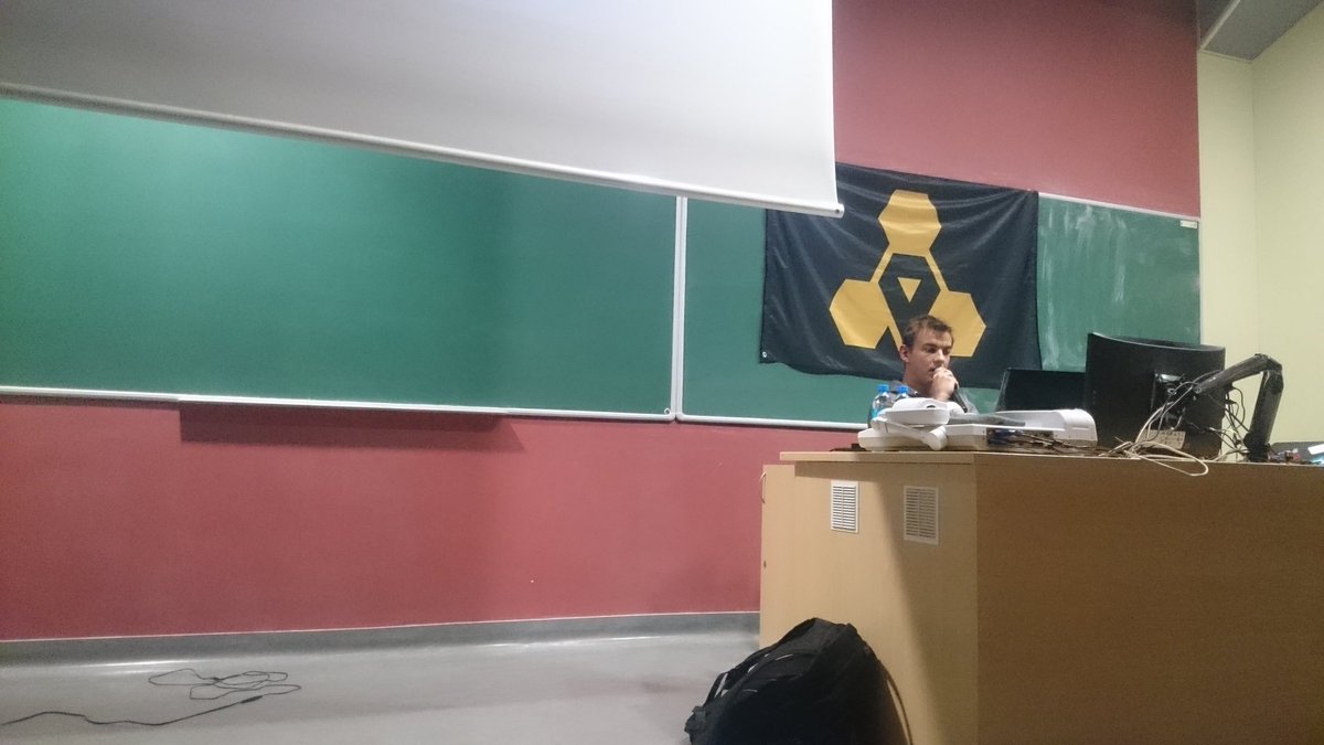 Szymon112233's tweet image. This evening @tom_tomaszewski is giving a talk on producers and publishers! #gamedev #gamedevfest #indiedevhour #indiedev