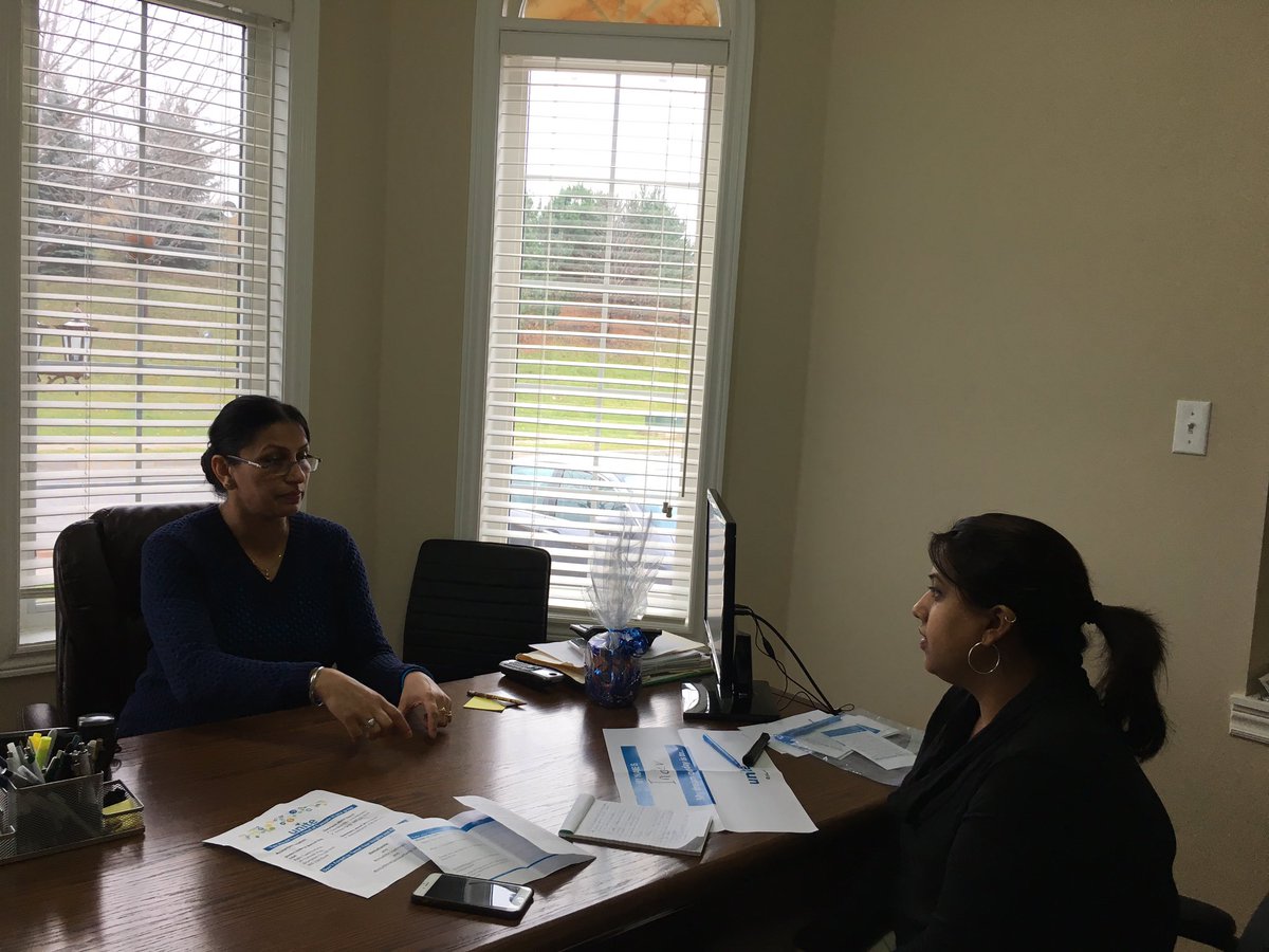 NarvelSaniya's tweet photo. @HarduarV with Inder understanding what is most important to our Accountants #oneintuit @IntuitAccts #intuitunite https://t.co/sk6fOhyDAK