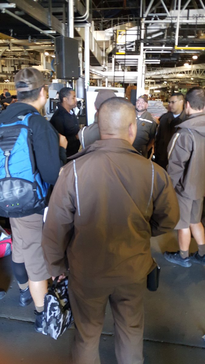 UPS Safety tweet media