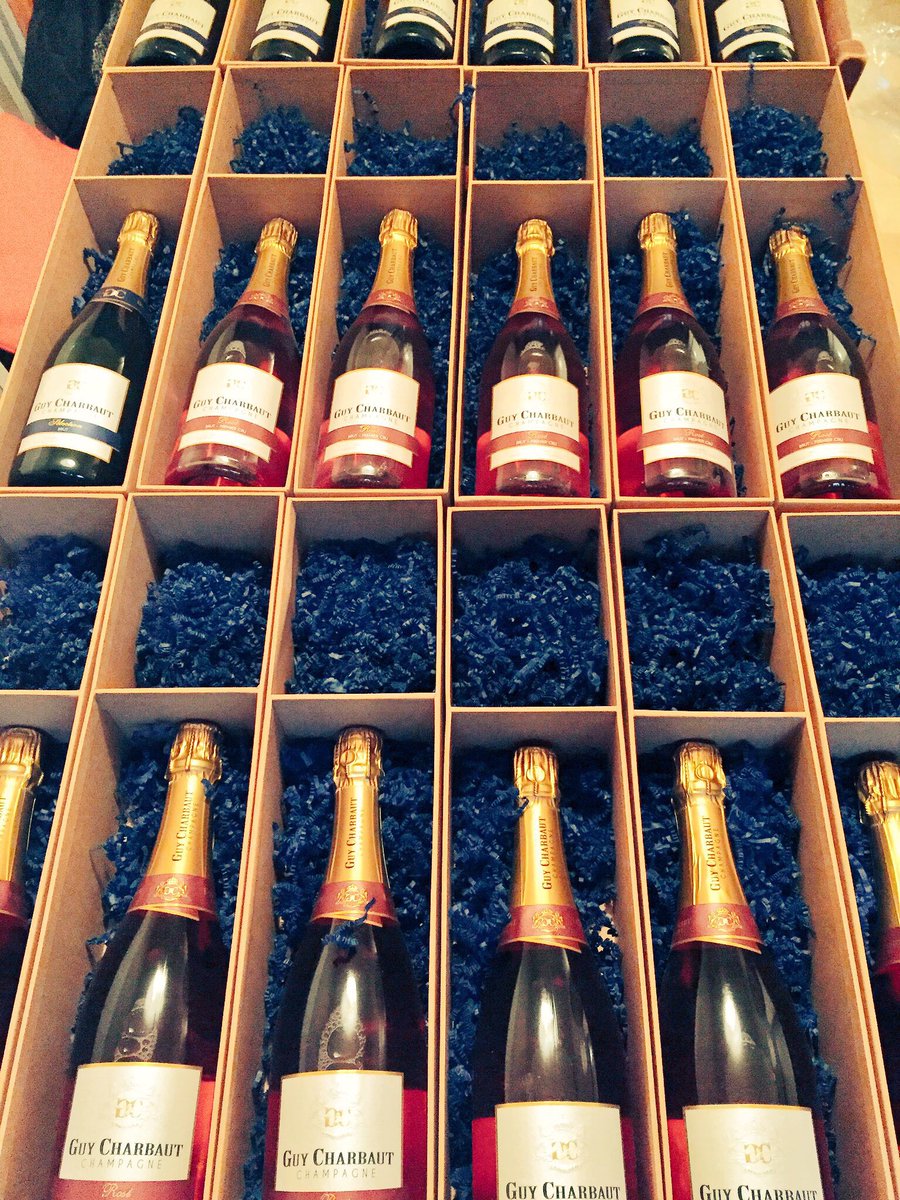 Clients #corporategifts nearly sorted - just waiting for yummy #chocolate from <a href="/MrBeeMrBat/">Claire Gilbertson</a> There's still time if you've not arranged yours!